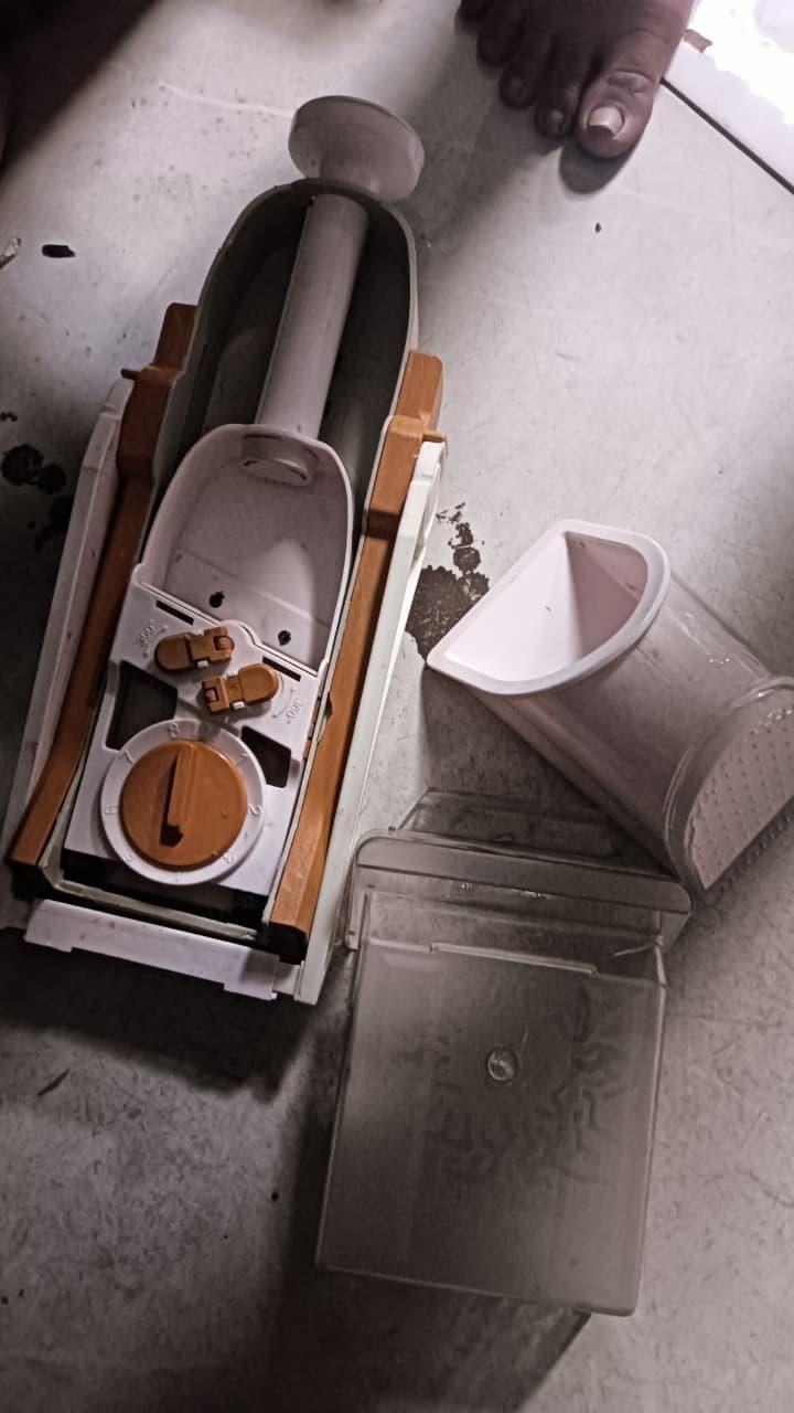 Adjustable Vegetable Chopper & Mandoline Slicer – Stainless Steel Kitchen Cutter (1.5kg)